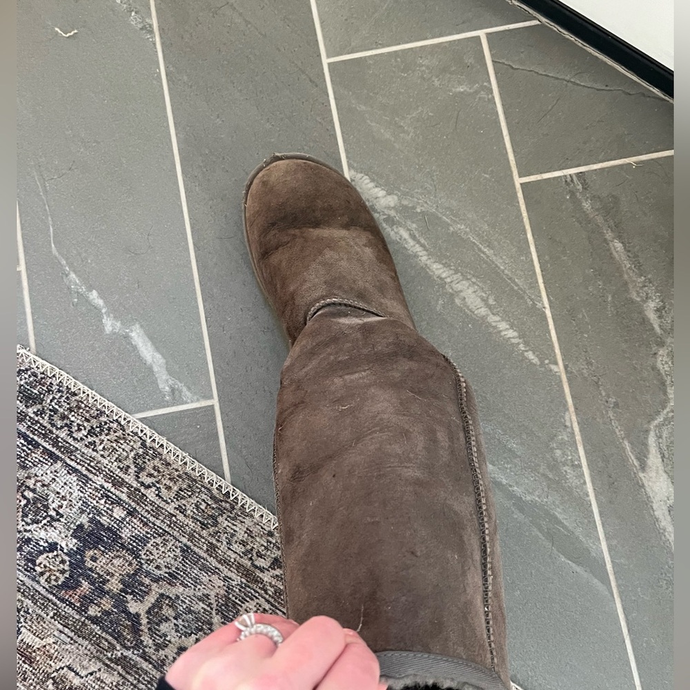 Women’s Ugg Tall Gray boot